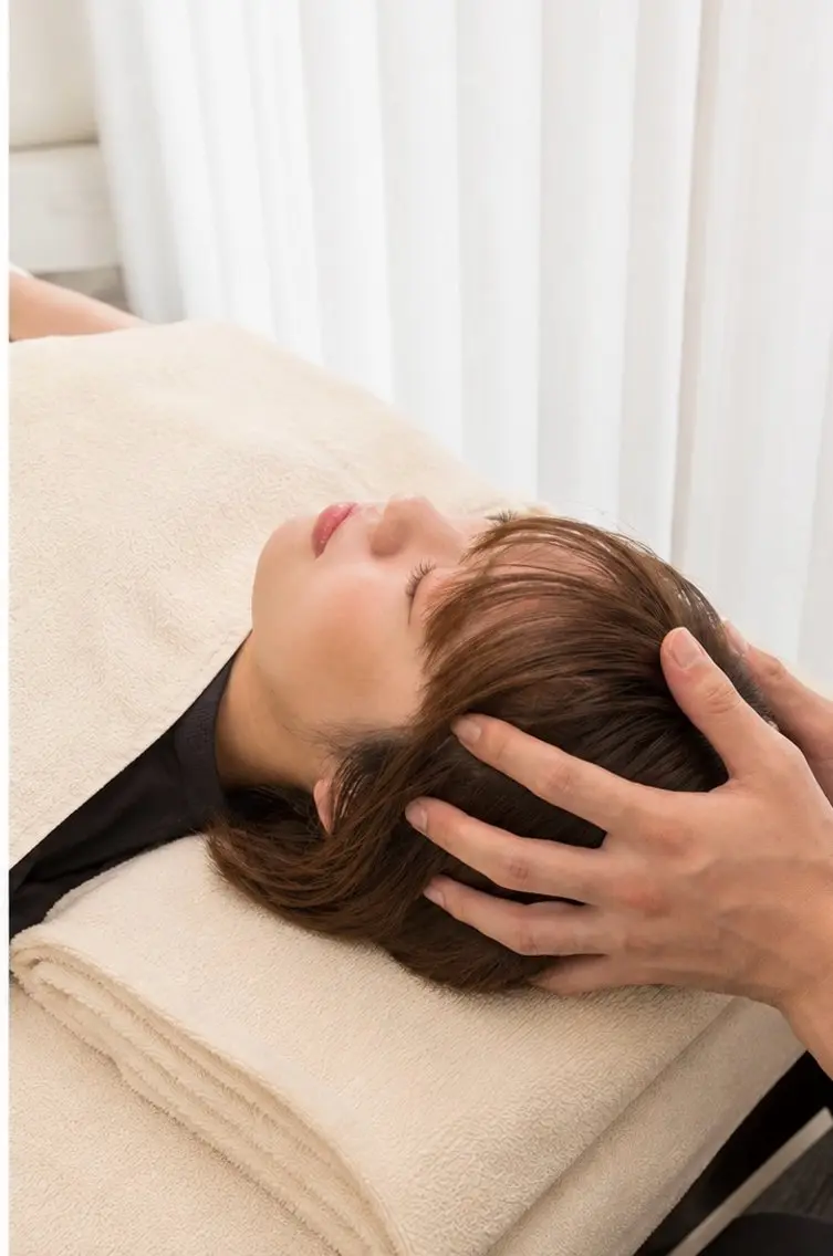 【メイクしたままOK💄✨/お顔のすっきりケア🪞】痛くない小顔コルギ💆🏻♀️ (45分)の写真