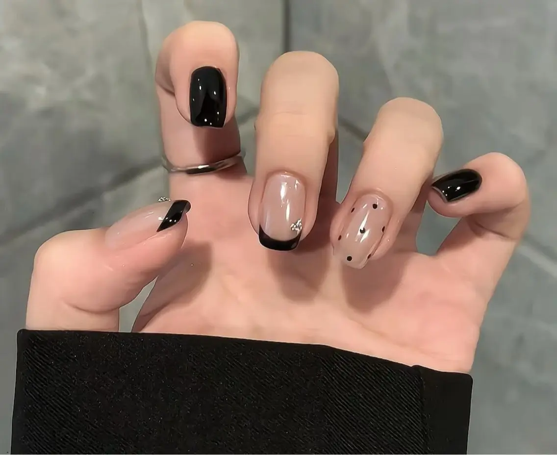 ネイル ワンホンネイル ハンドネイル 🎀YooLi Nail salonのネイルデザイン
