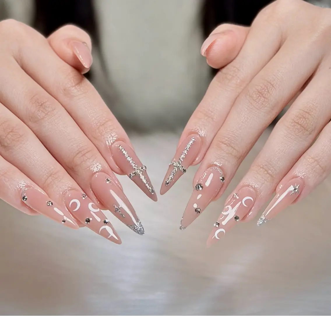 ネイル オーロラネイル チークネイル フットネイル フレンチネイル ジェルネイル ハンドネイル Nichi Nailsのネイルデザイン