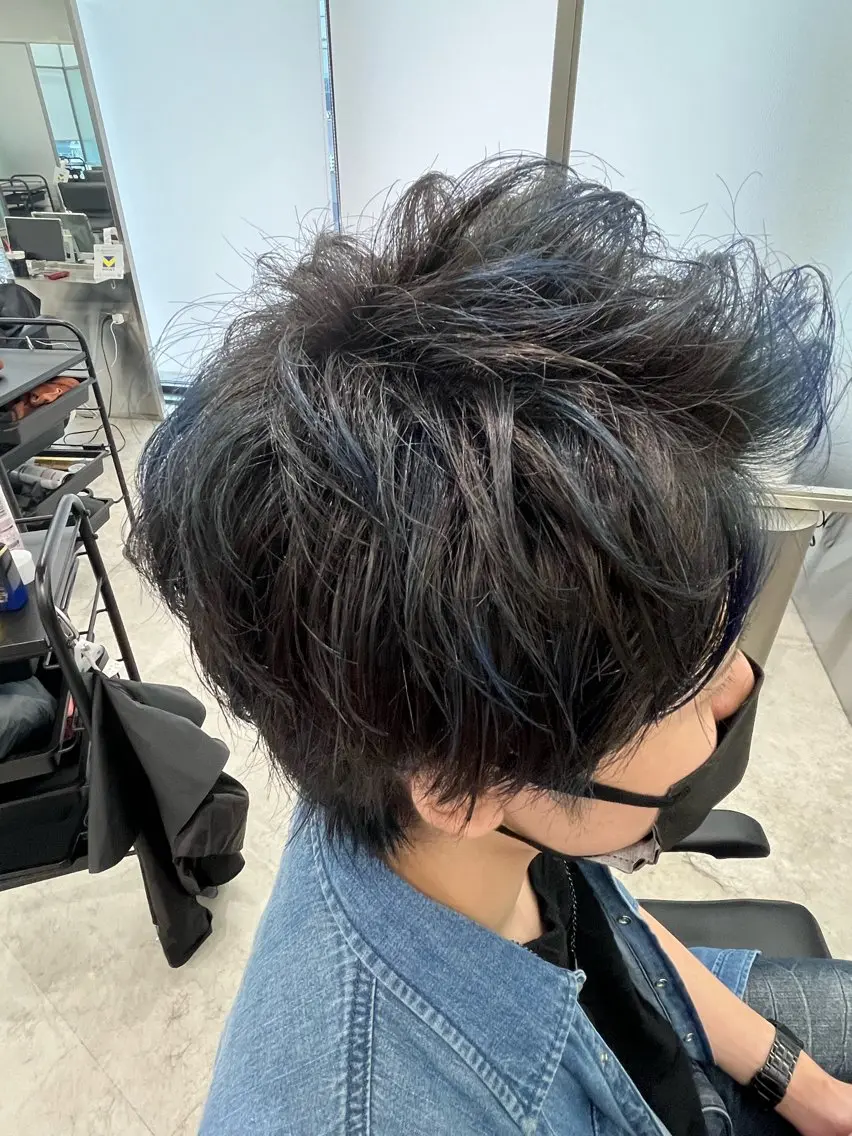 ショート メンズ メンズブリーチ メンズハイライト ハイライト カット ヘアカラー 梅田茶屋町ヘッドスパ &艶カラー りほのヘアスタイル
