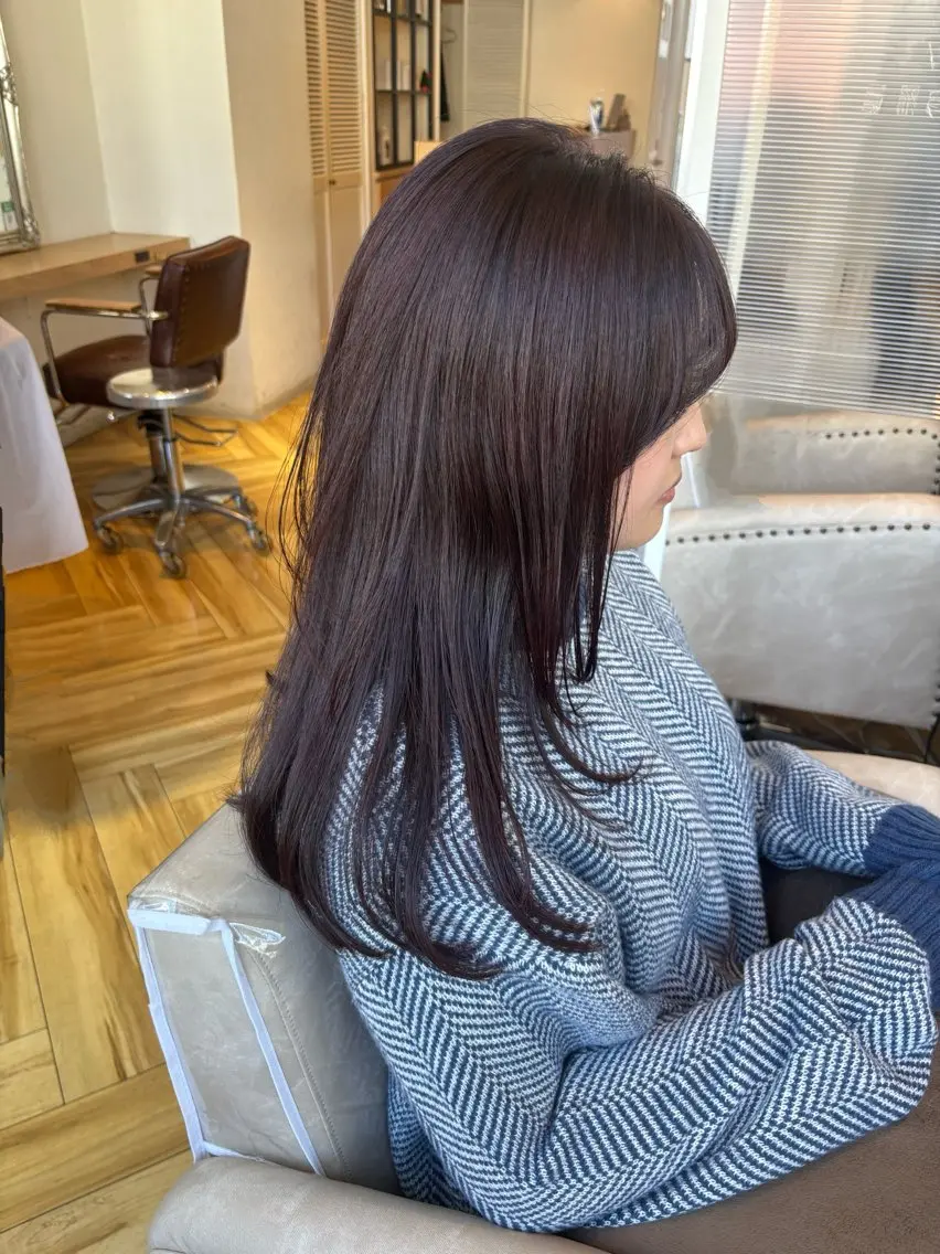 ロング レイヤーカット 小林 萌生のヘアスタイル