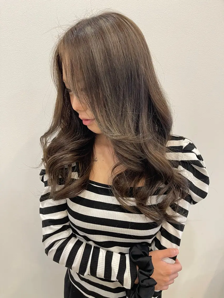 カラー ハイライトカラー ヘアカラー 村瀬 遼のヘアスタイル