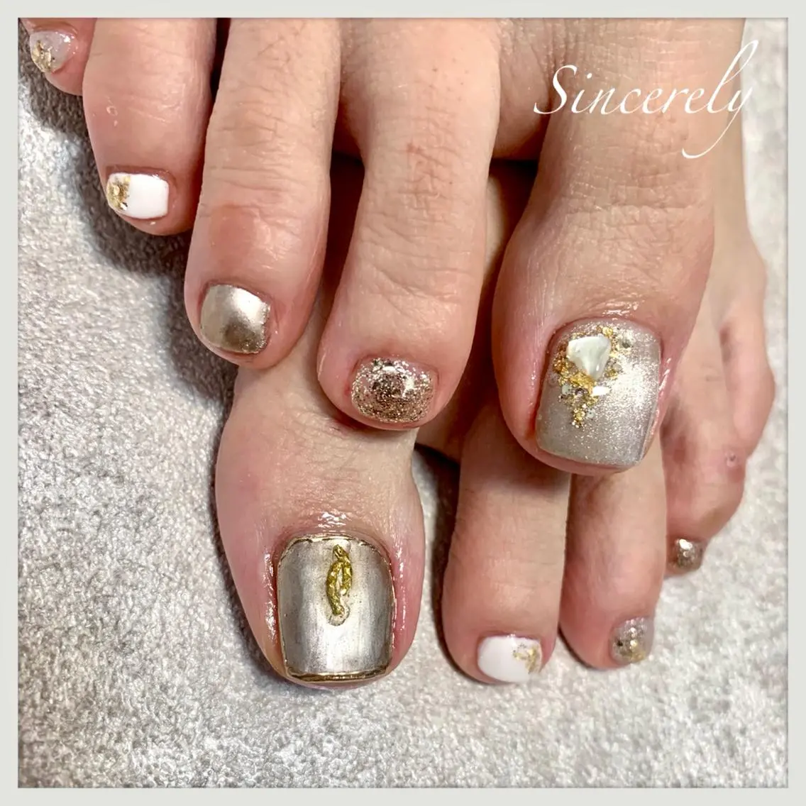 ネイル フットネイル Sincerely ☺︎のネイルデザイン