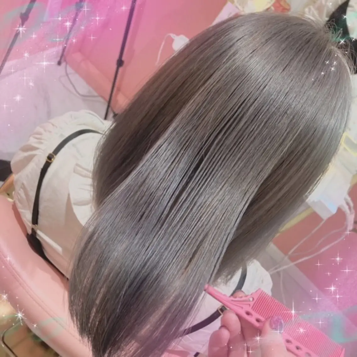 ミディアム カラー ビューティサロン ミルクのヘアスタイル