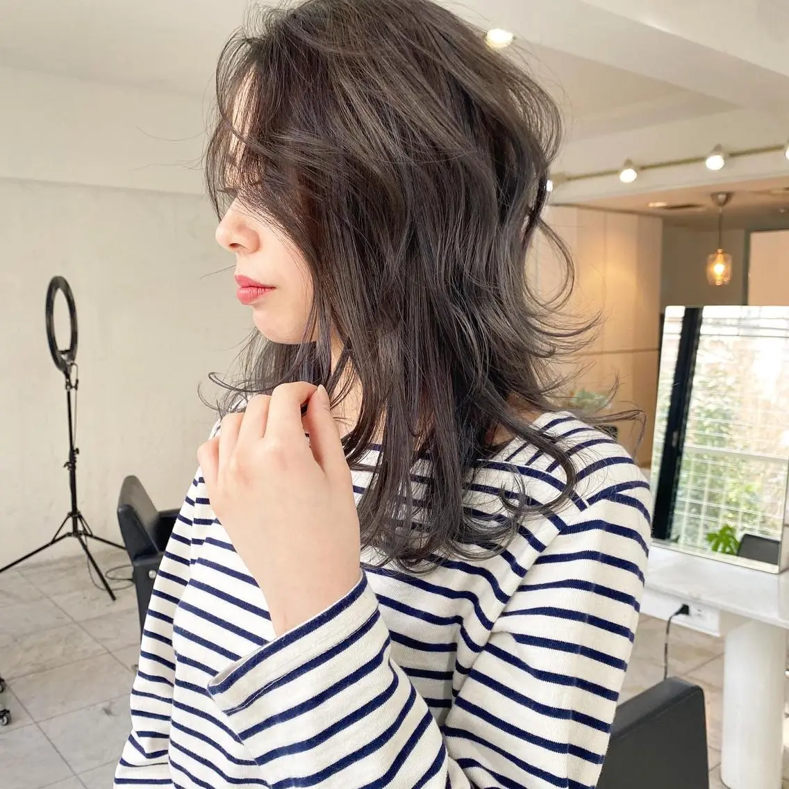 セミロング カラー ヘアアレンジ 結婚式・ブライダル セミロングパーマ アッシュ アッシュブラウン バレイヤージュ カット ヘアカラー トリートメント 顔まわりレイヤー× 韓国ヘアオタベシンヤのヘアスタイル