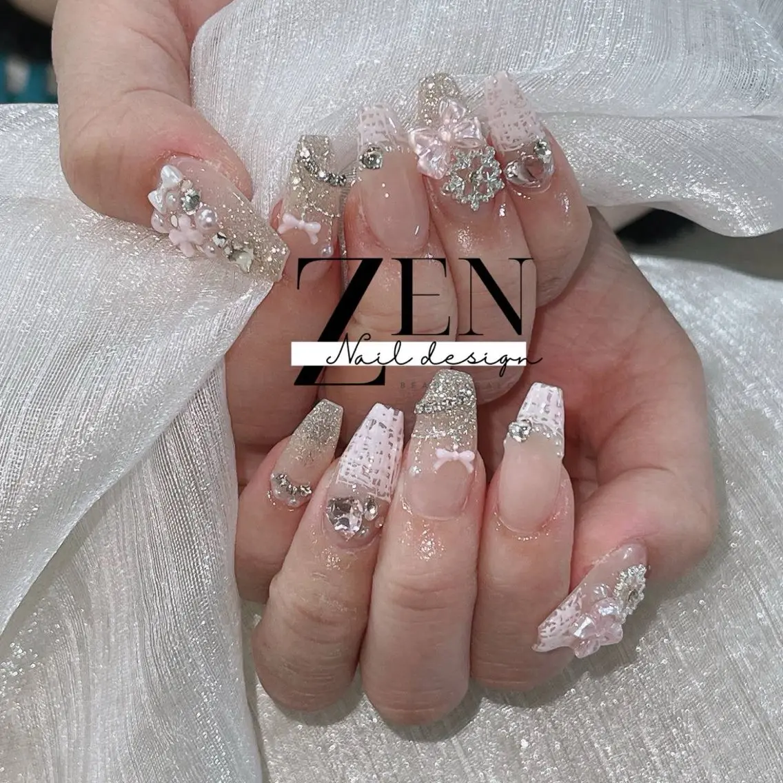 ネイル チークネイル フレンチネイル ジェルネイル 韓国ネイル マグネットネイル ハンドネイル Zen Nail Design 池袋のネイルデザイン