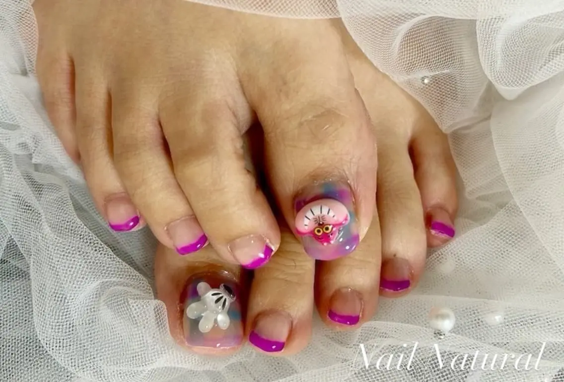 ネイル フラッシュネイル フットネイル フレンチネイル ジェルネイル ガラスフレンチ Nail salon Natulalのネイルデザイン