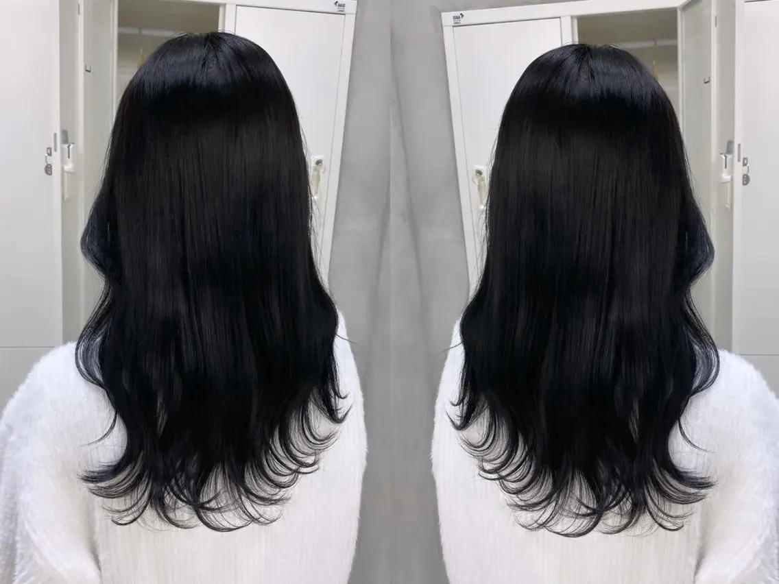 セミロング カラー 黒髪 ブルーカラー ブルーブラック カット ヘアカラー トリートメント AKANE 【zina新宿】のヘアスタイル