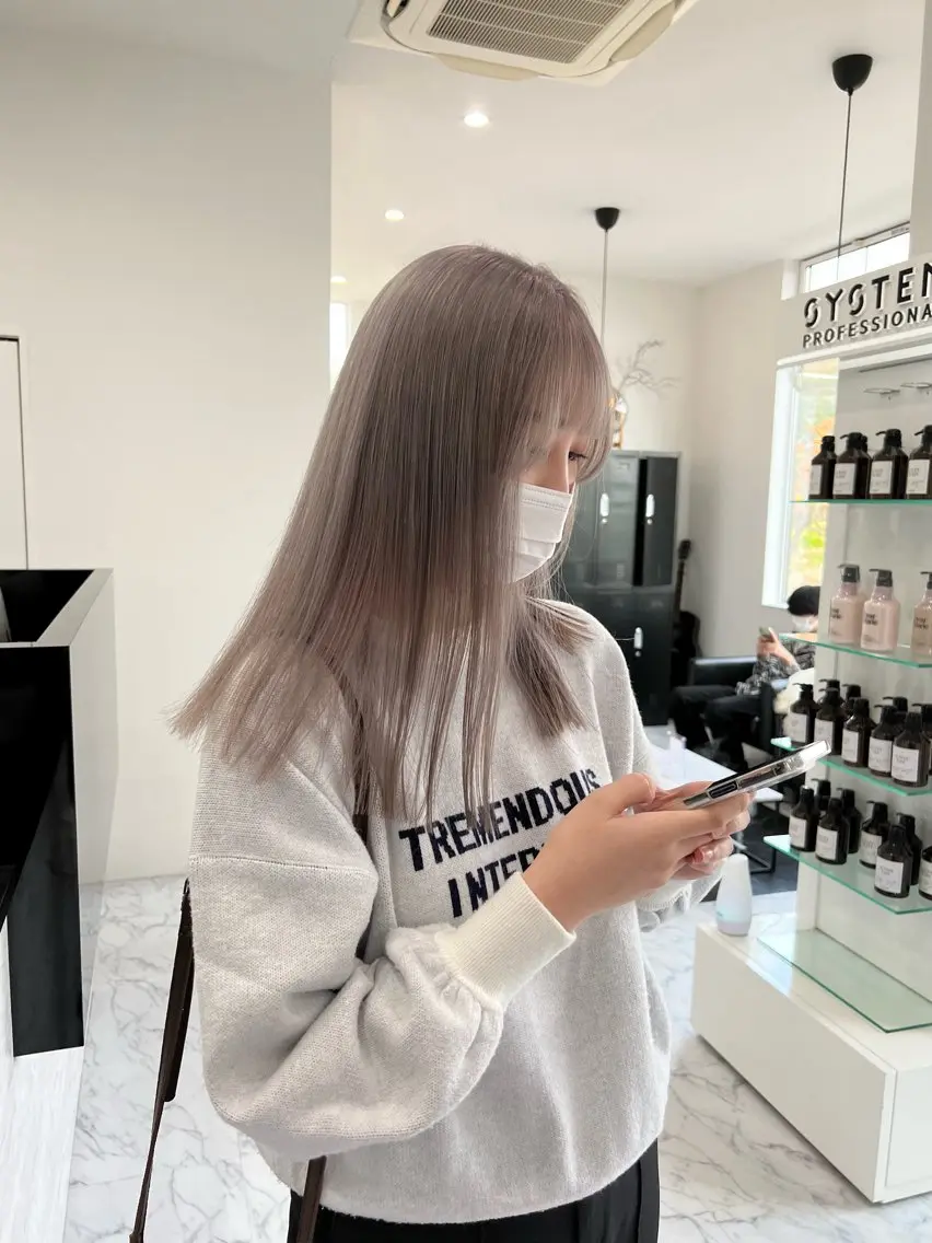 セミロング カット ヘアカラー トリートメント MAYU / Raf.のヘアスタイル