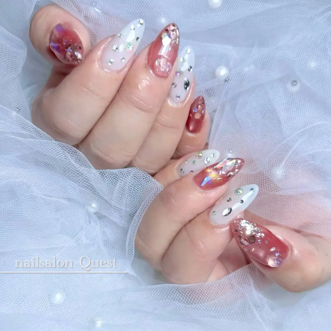 ネイル ゴージャス キラキラネイル ハンドネイル nailsalon Questのネイルデザイン