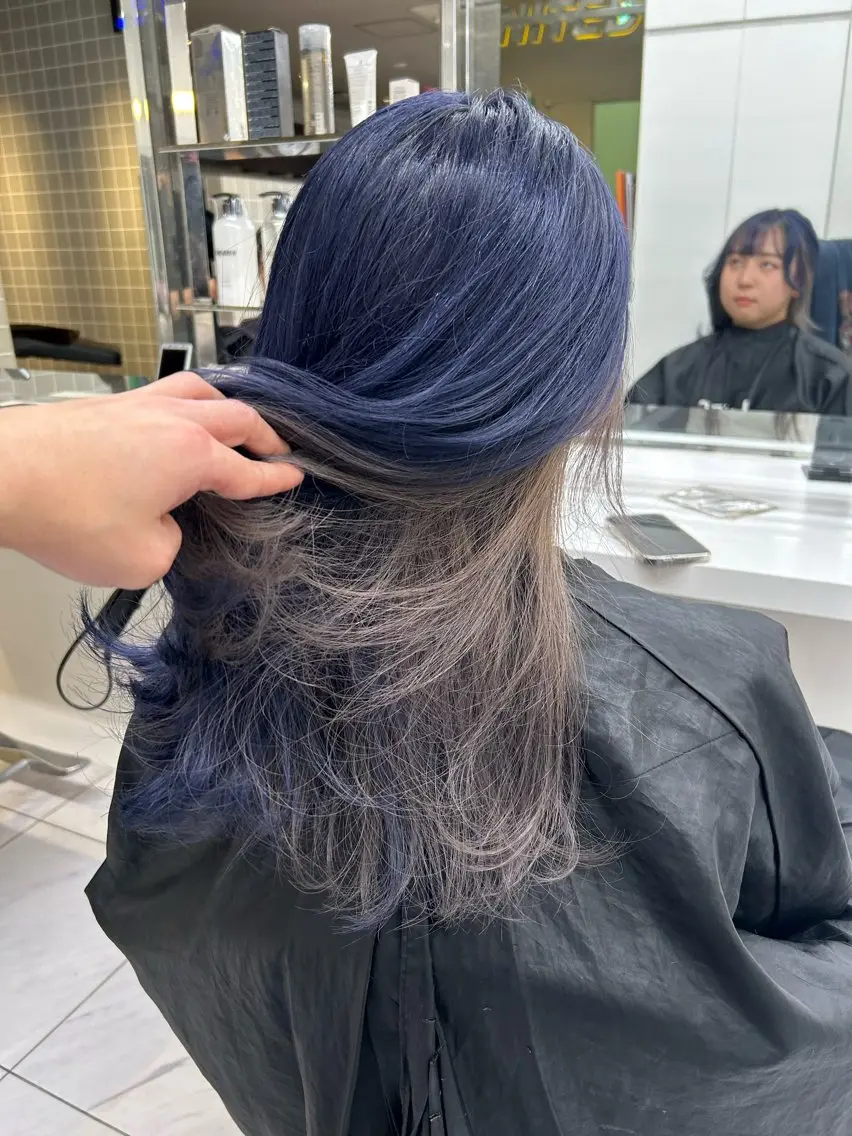 セミロング カラー イヤリングカラー インナーカラー ヘアカラー トリートメント ヘアセット 韓国/トレンド レイヤー【101】のヘアスタイル