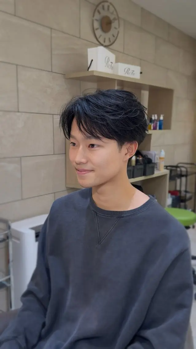 メンズ フェザーパーマ メンズパーマ カット パーマ メンズ縮毛矯正 ブリーチカラー/まやのヘアスタイル