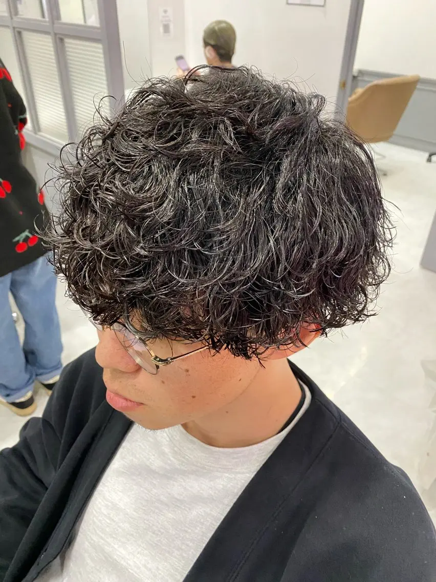 ミディアム パーマ メンズ カット パーマ 🟣メンズパーマ 川端 永遠🟣のヘアスタイル