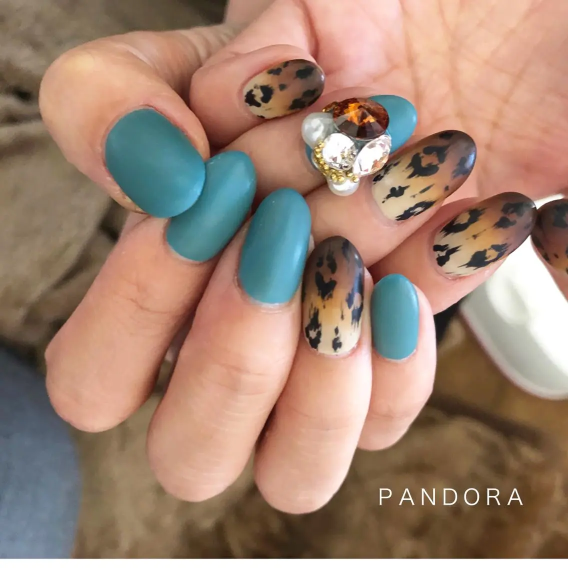 ネイル PANDORA Maiのネイルデザイン