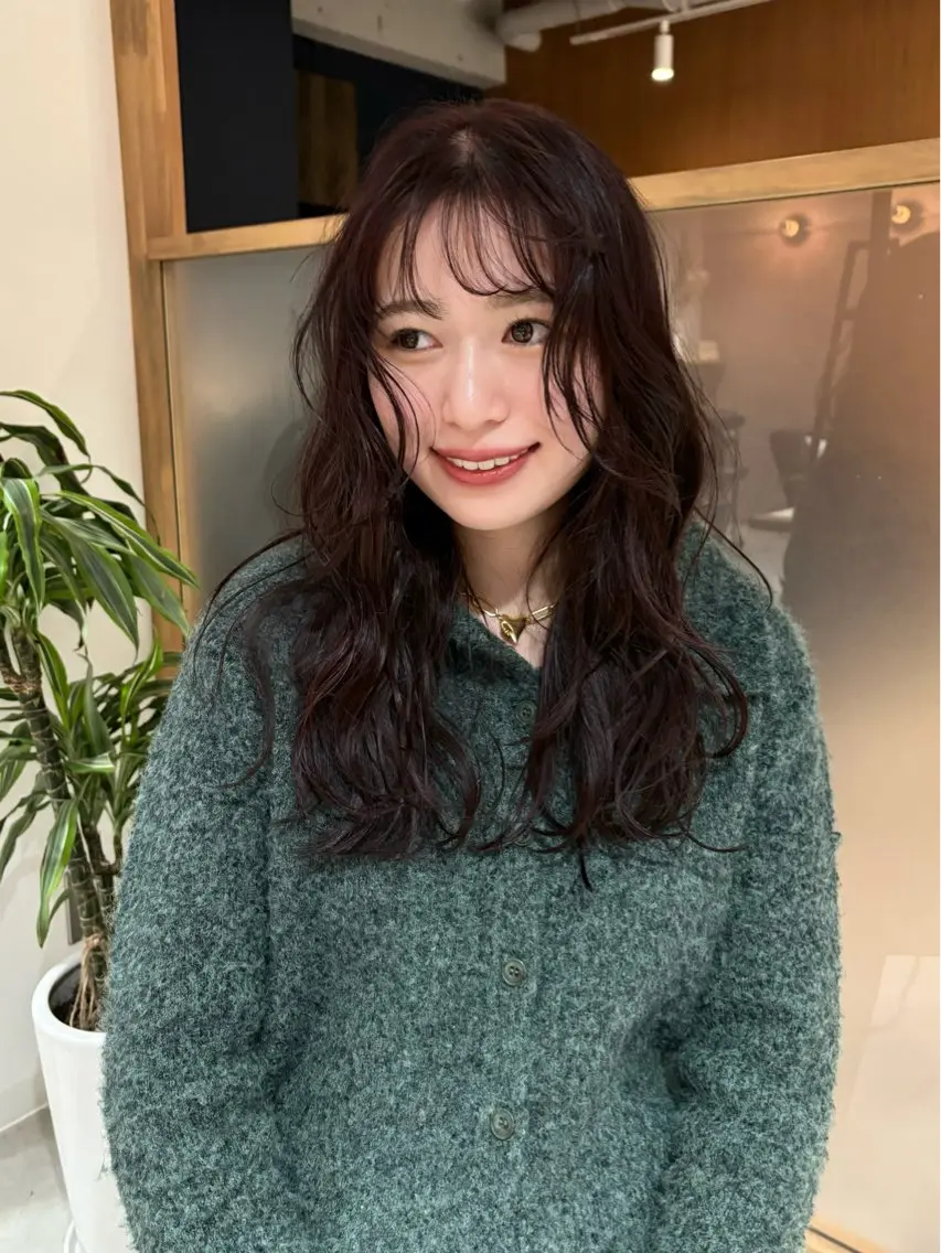 ロング カラー パーマ mei|顔まわり ×透明感カラーのヘアスタイル