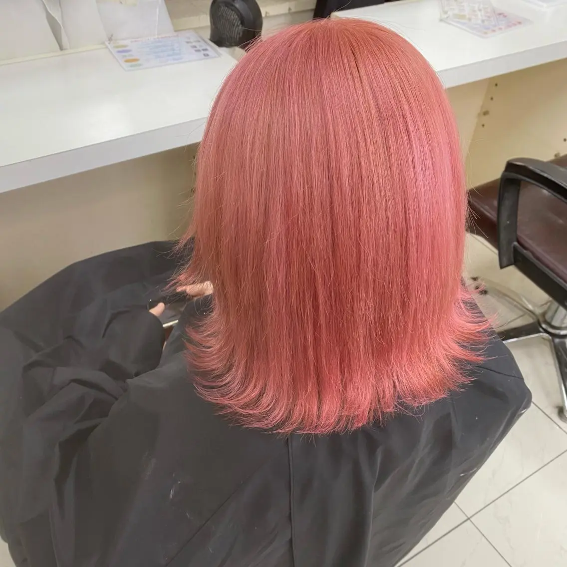 ミディアム カラー ヘアカラー シールエクステ特化 ハイトーン、NANAのヘアスタイル