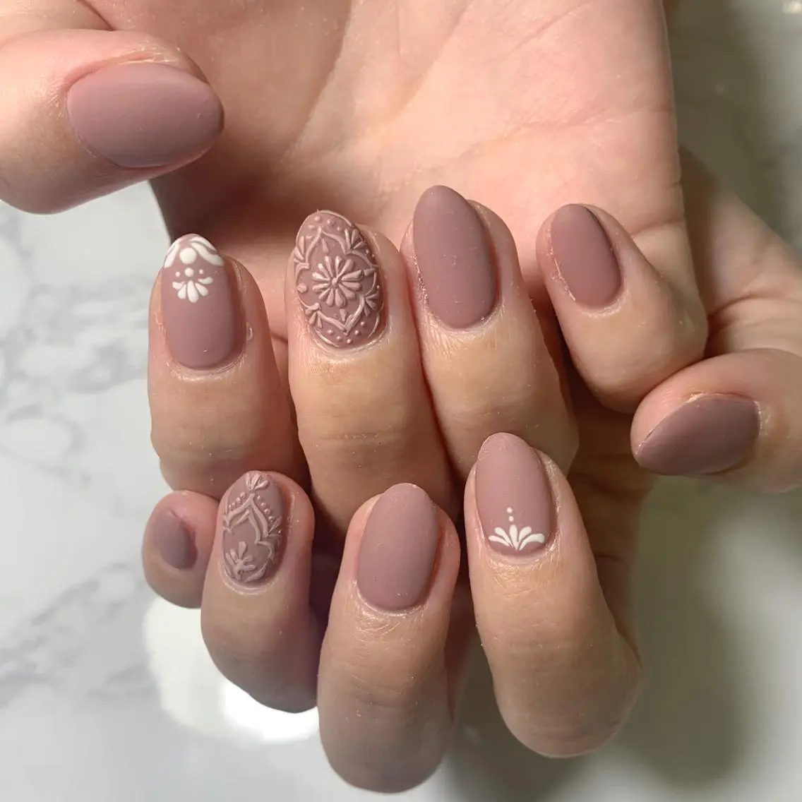 ネイル ハンドネイル FIORITURA aiのネイルデザイン