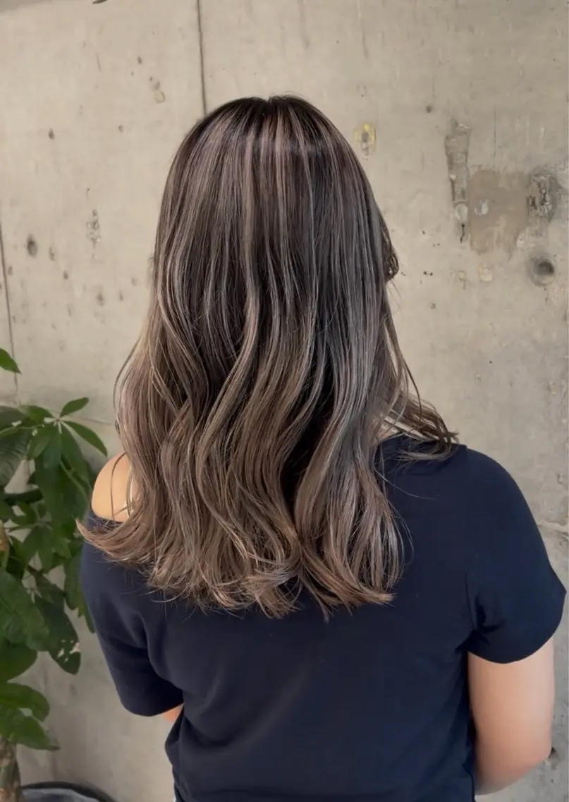 カラー ヘアカラー MIU ciera.堀江のヘアスタイル