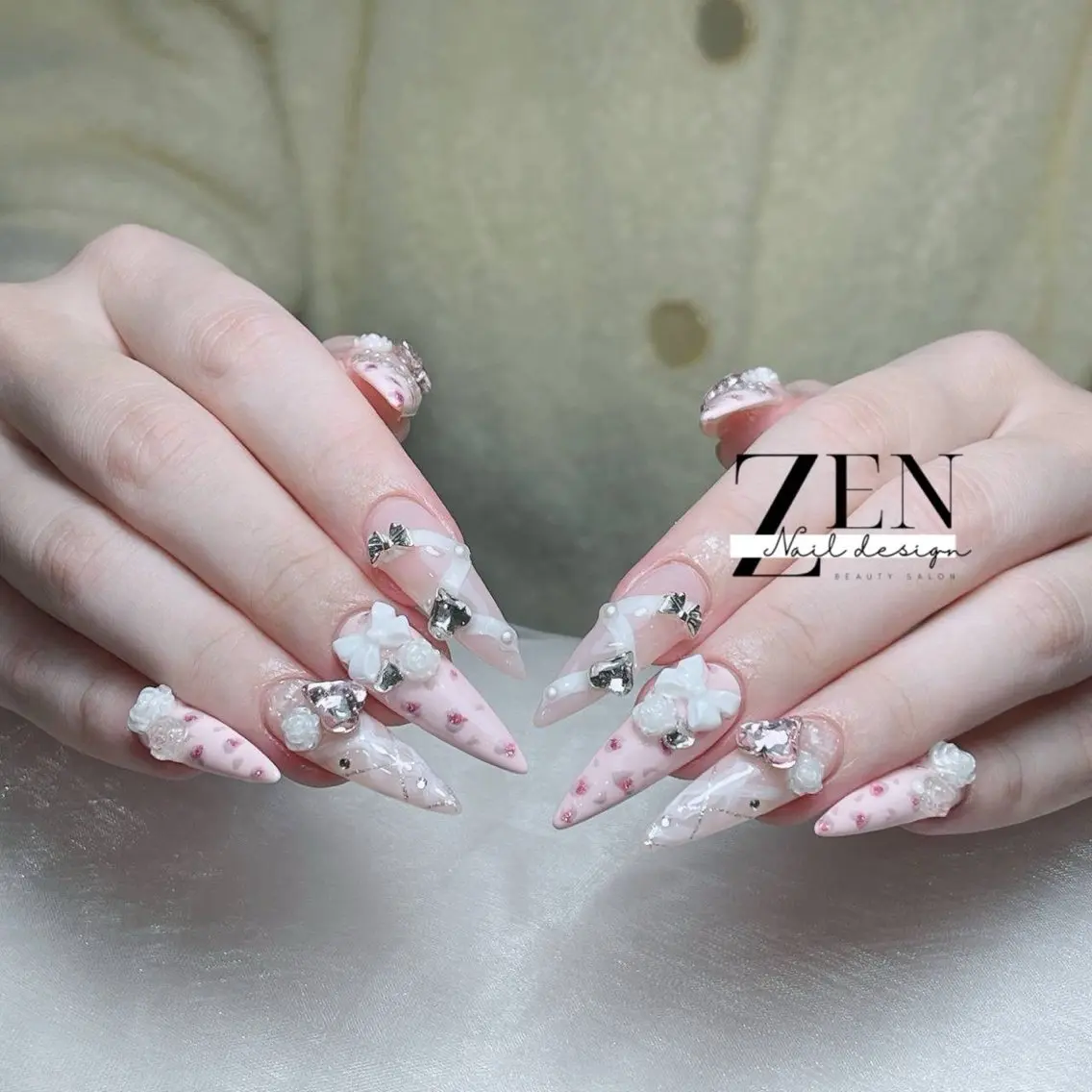 ネイル チークネイル 長さ出し フレンチネイル 韓国ネイル マグネットネイル ハンドネイル Zen Nail Design 池袋のネイルデザイン