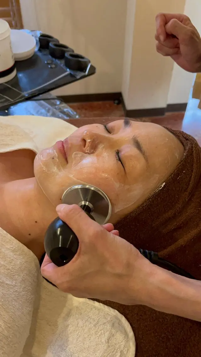 【フェイシャル】毛穴ケア➕小顔フェイシャル🧖♀️ラジオスティムフェイシャル(デコルテマッサージ付🌟)の写真