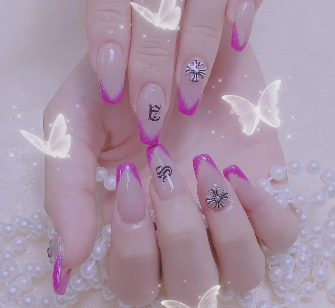 ネイル 🎀まゆ 🪽🐾のネイルデザイン