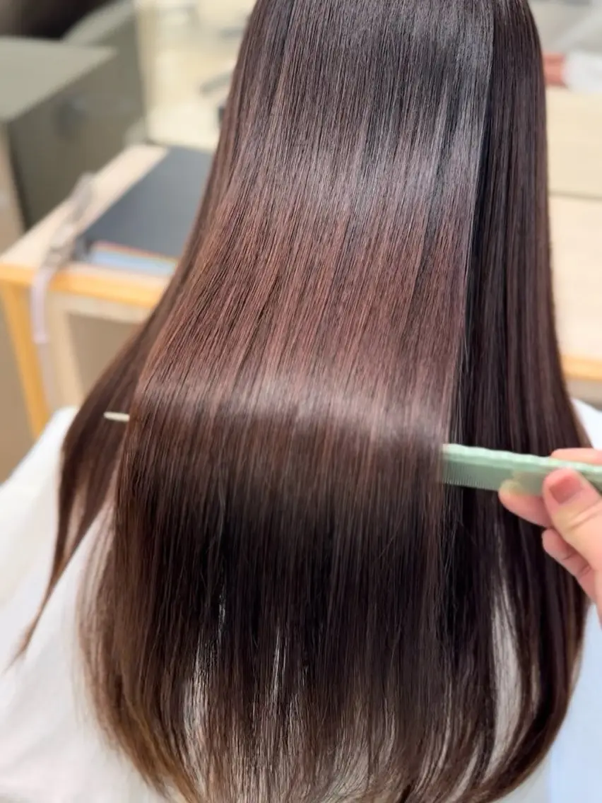 ✨思わず触れたくなる✨艶髪ワンカラー+補修トリートメント　　6,600→4,400円の写真