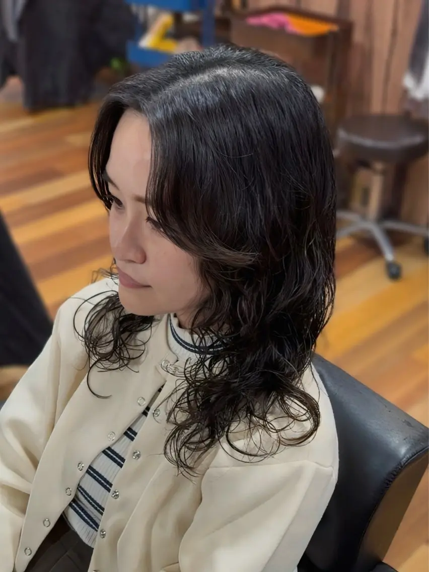 セミロング セミロングパーマ ウルフカット メンズ曲がる 縮毛矯正/駅徒歩4分のヘアスタイル