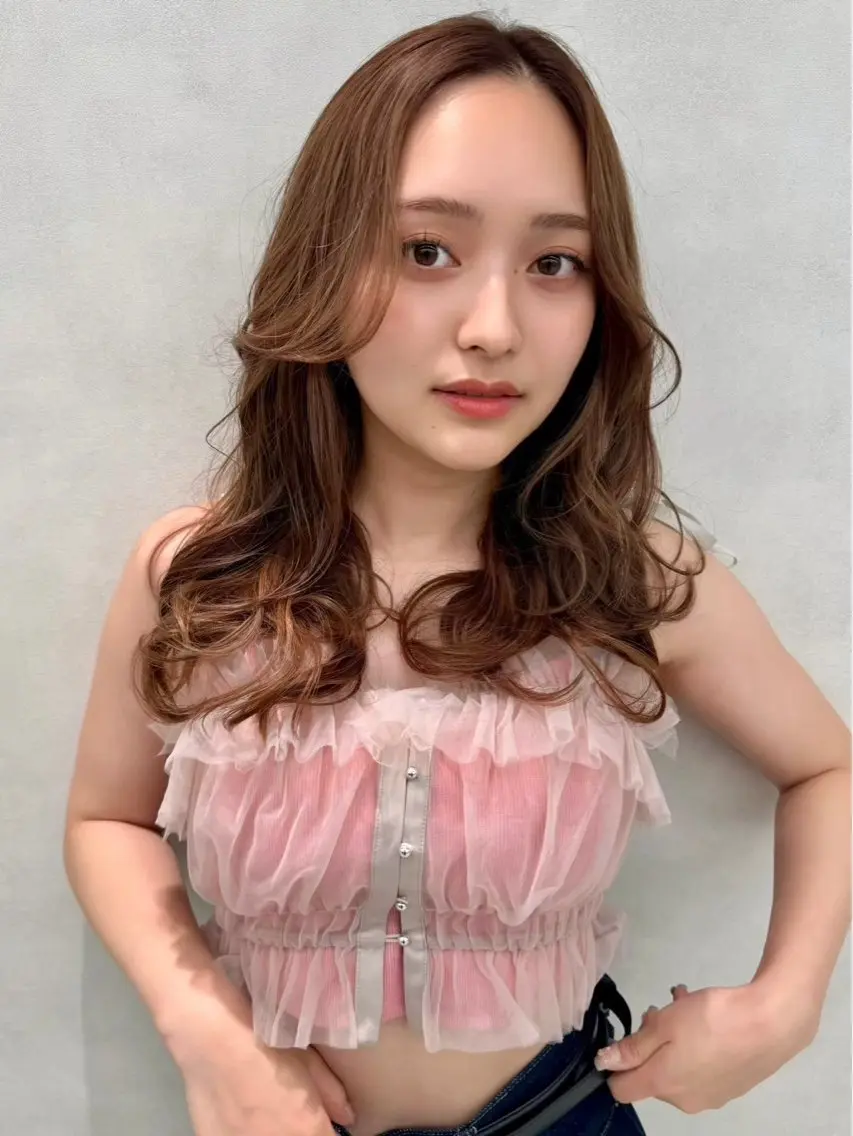ミディアム カラー カット ヘアカラー 🇰🇷韓国ヘア★ 副店長.쿠리타⭐︎のヘアスタイル