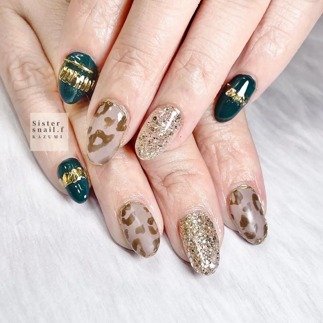 ネイル アニマル柄 アートネイル グリーン マットネイル sisters nail.fのネイルデザイン
