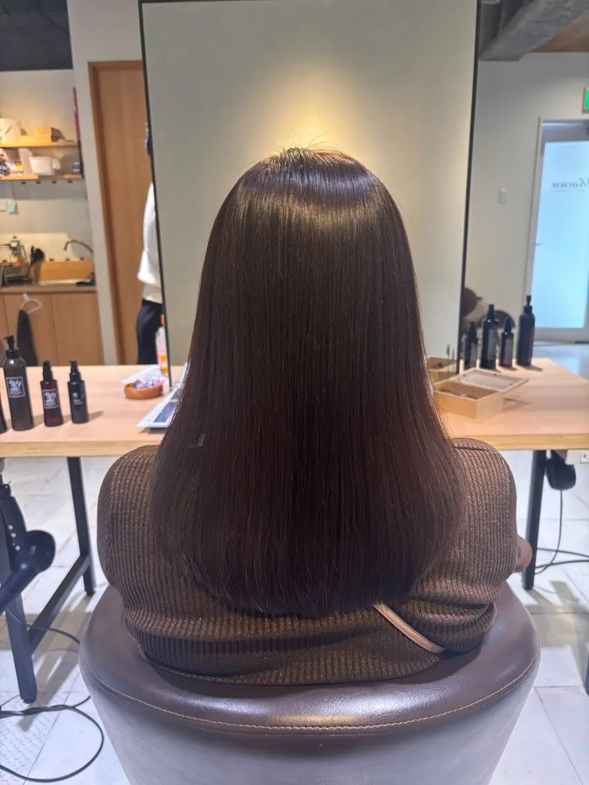 ロング 髪質改善 カット ヘアカラー トリートメント 尾形 百花のヘアスタイル