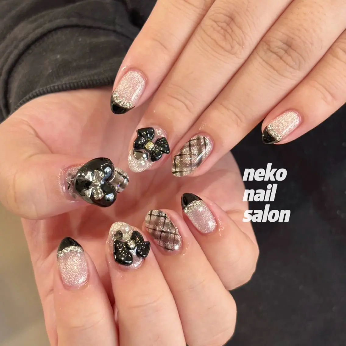 ネイル フレンチネイル リボン ハンドネイル neko nailのネイルデザイン