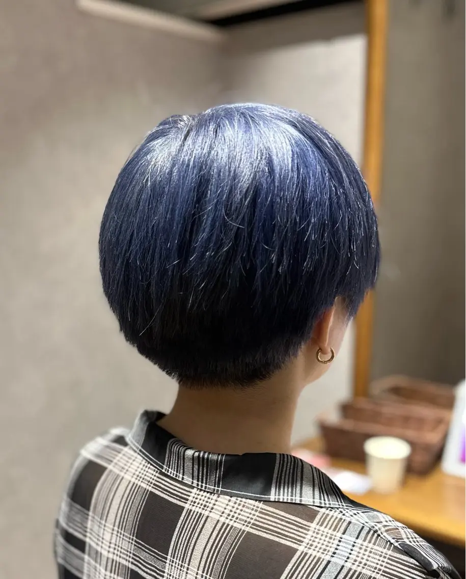 ショート カット ヘアカラー ✂️秋葉原 🤍YURI🤍のヘアスタイル