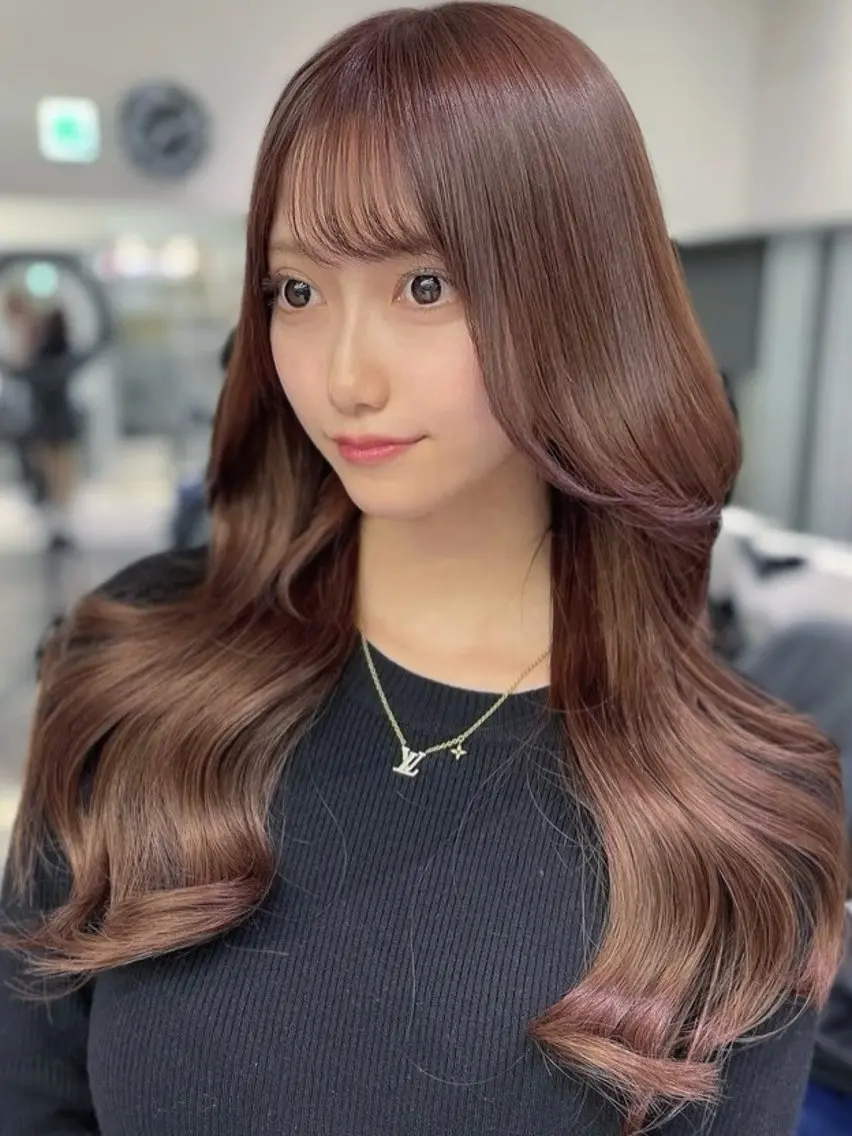 ロング カラー シールエクステ ベージュカラー ブリーチ ダブルカラー ハイトーンカラー ヘアカラー エクステ ヘアサロンelyts 表参道店のヘアスタイル