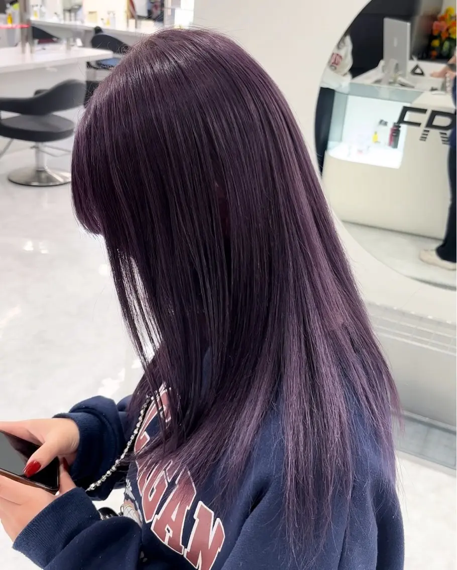 セミロング カラー ヘアカラー トリートメント ヘッドスパ ヘアセット 🩵色落ち可愛い 寒色カラー🩵のヘアスタイル