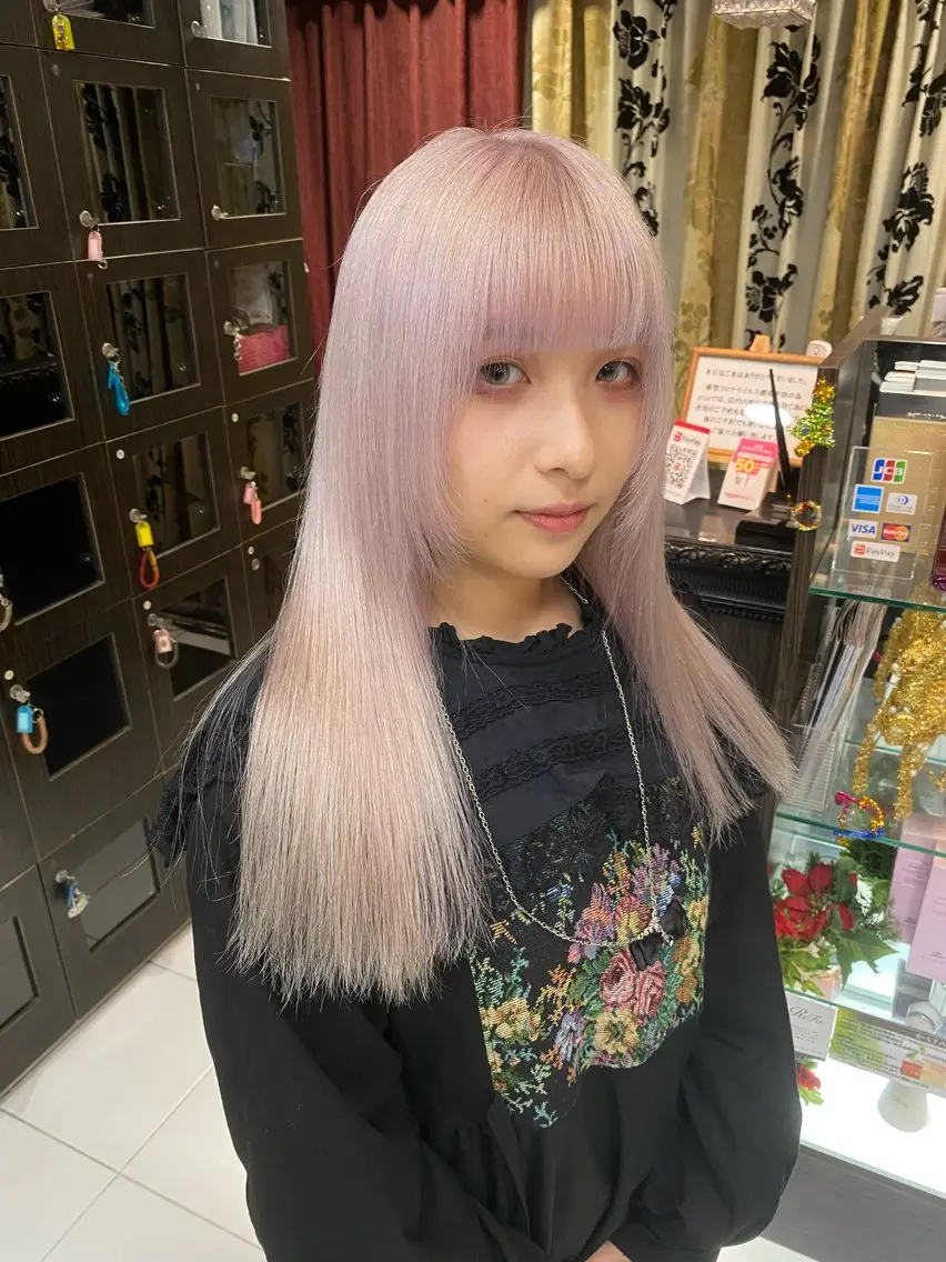 ロング カラー ピンクカラー ホワイトピンク ヘアカラー グレージュ達人/赤み 消し/ブリーチ/岩崎のヘアスタイル