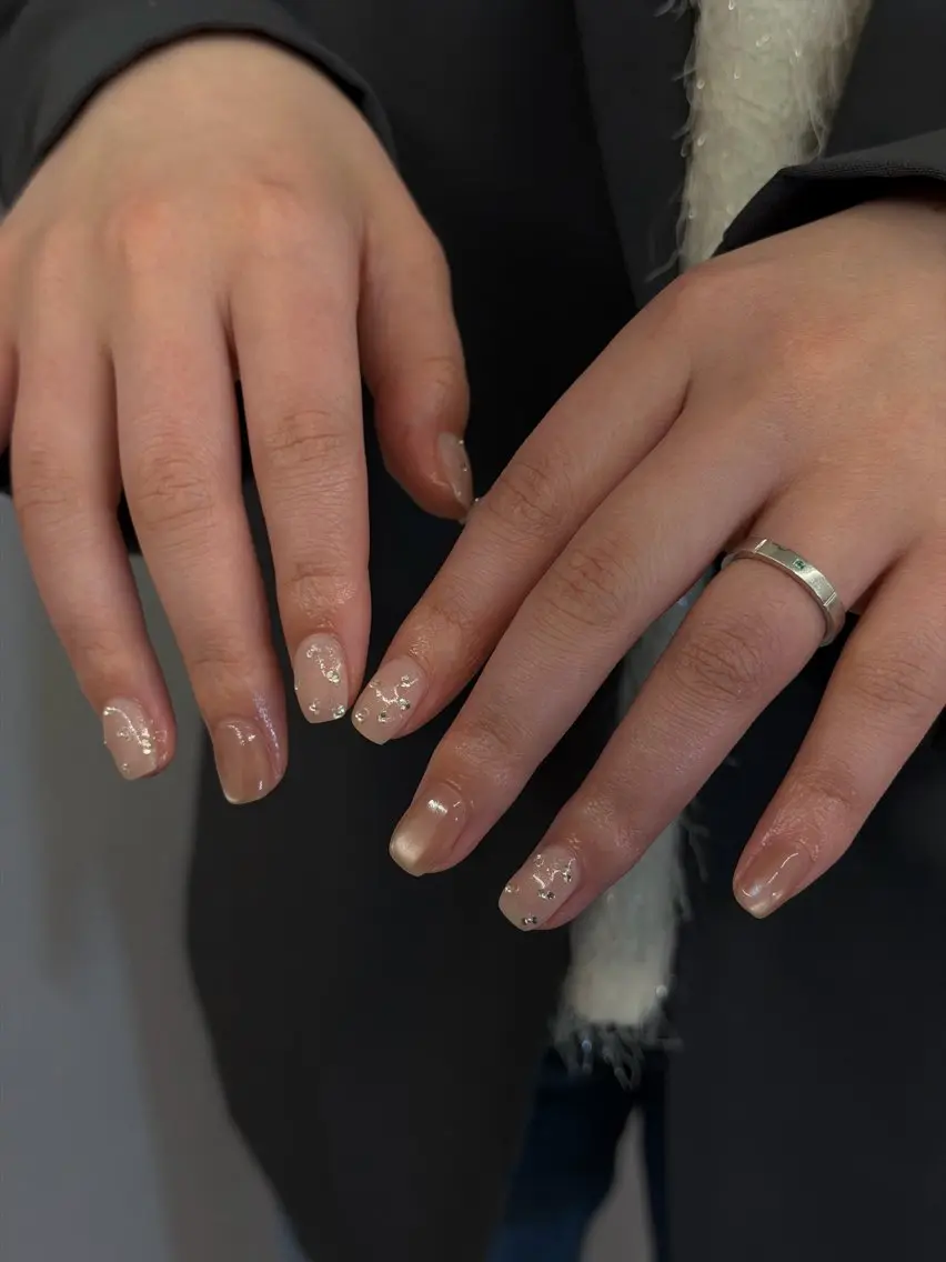 ネイル ジェルネイル ホログラムネイル キラキラネイル マグネットネイル ニュアンスネイル ハンドネイル ハンドケア Bana_ Nailのネイルデザイン