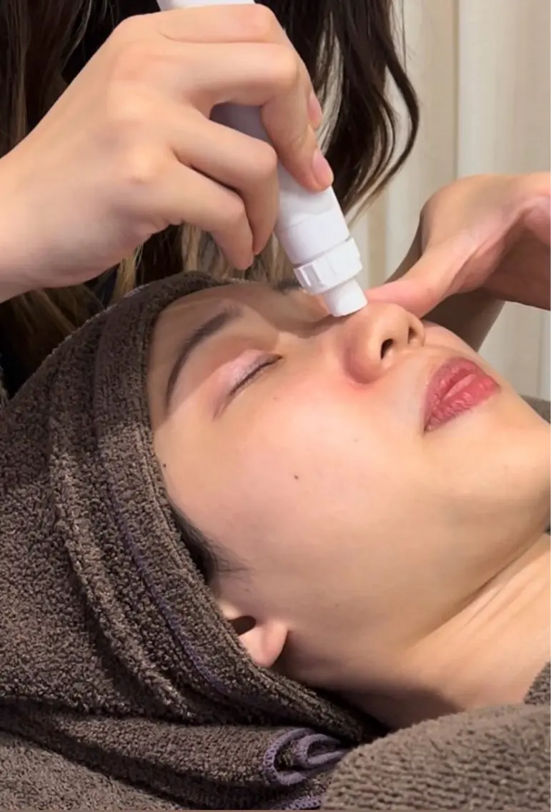 京橋初✨【ハイドラフェイシャル】💆‍♀️毛穴ニキビコース‼️の写真