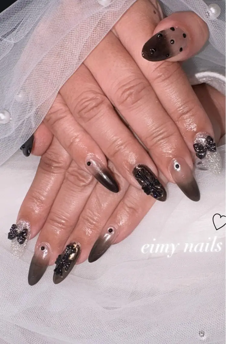 ネイル アートネイル ブラウン ドット フラッシュネイル グラデーション ハンドネイル eimy nails♡のネイルデザイン