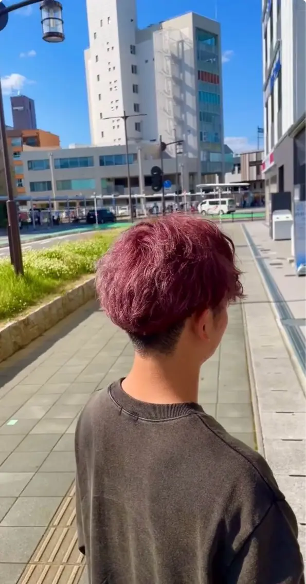 ショート カラー メンズ レッドカラー カット ヘアカラー 辻 雅也のヘアスタイル