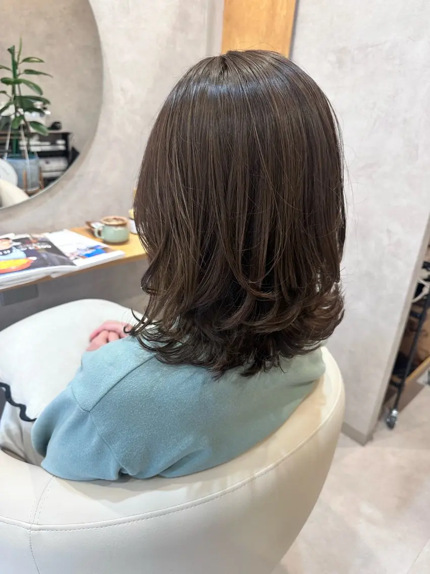 ミディアム カラー 高橋友里亜 /フリーランスのヘアスタイル