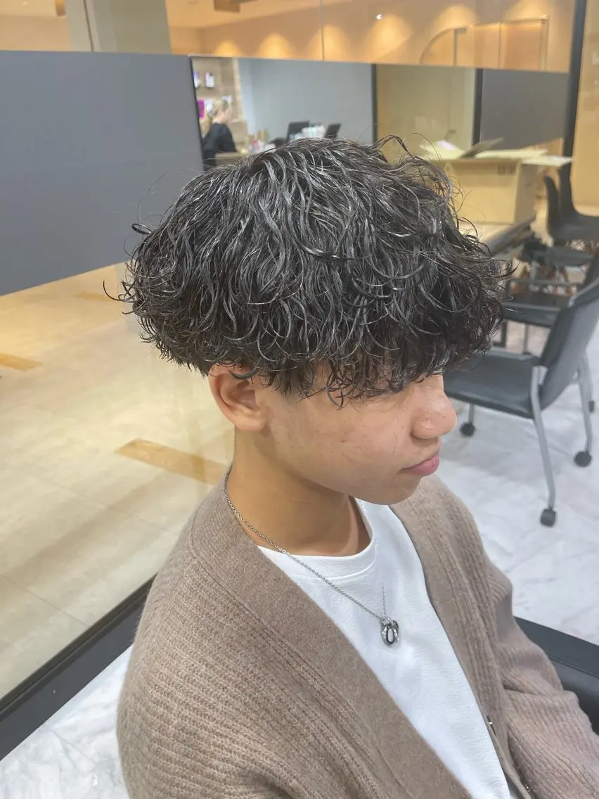 ショート パーマ メンズ 波巻きパーマ カット パーマ トリートメント 🌻メンズカット 落合諒🌻のヘアスタイル