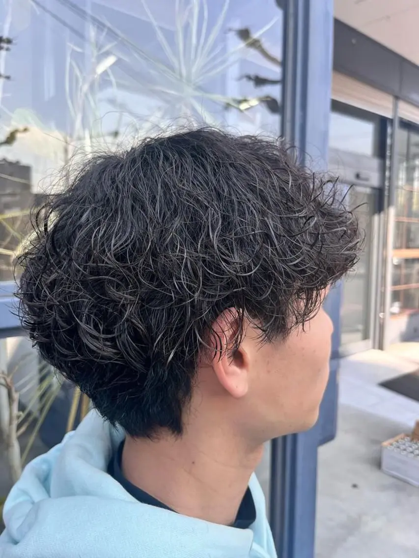 メンズ カット パーマ 的場 勇唯翔のヘアスタイル