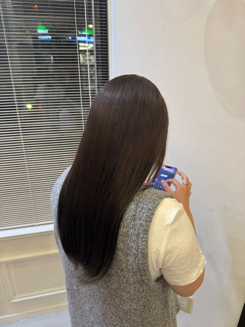 ロング カラー ベージュカラー 天野 珠華のヘアスタイル