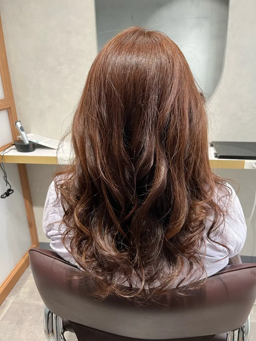 ロング カラー 小松 真唯子のヘアスタイル