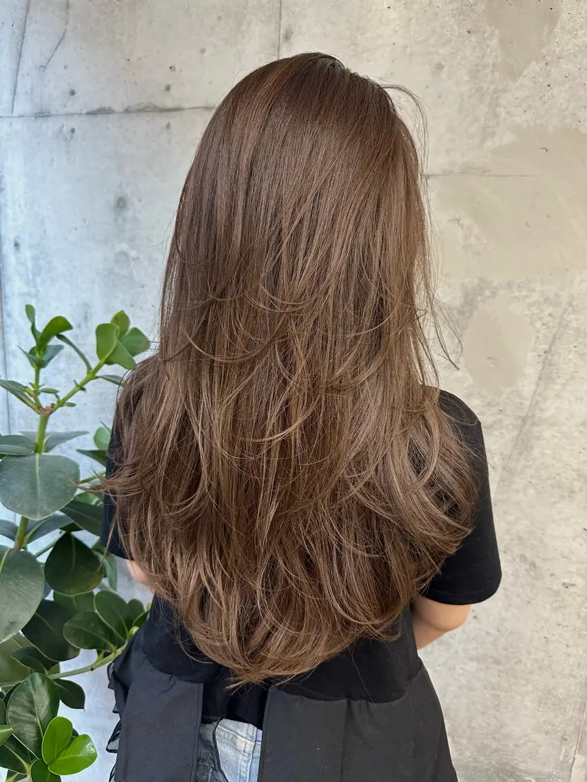 ロング ハイライト 髪質改善 レイヤーカット 森本 笑のヘアスタイル