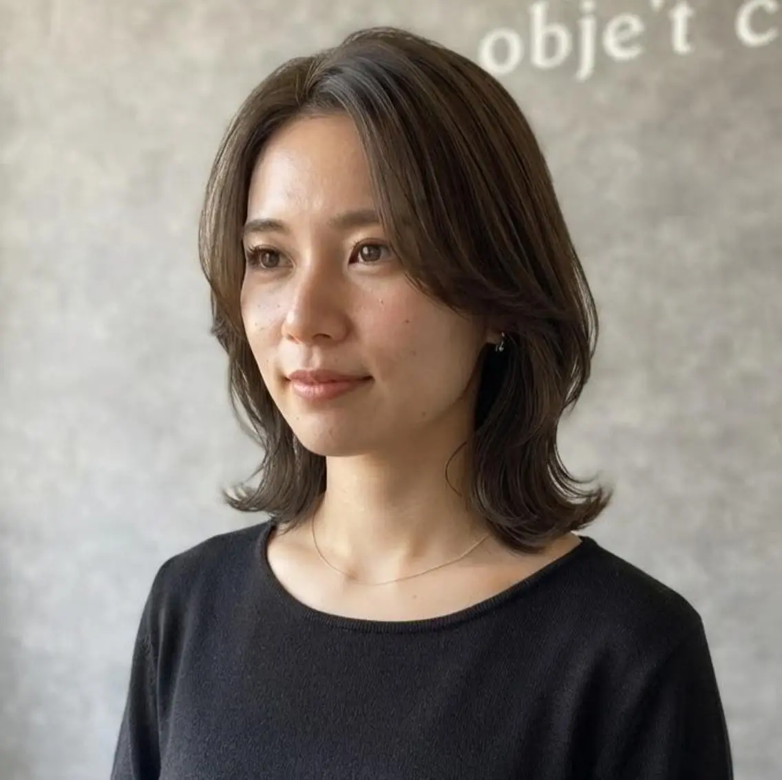 ミディアム カラー 外ハネヘア obje't cielのヘアスタイル