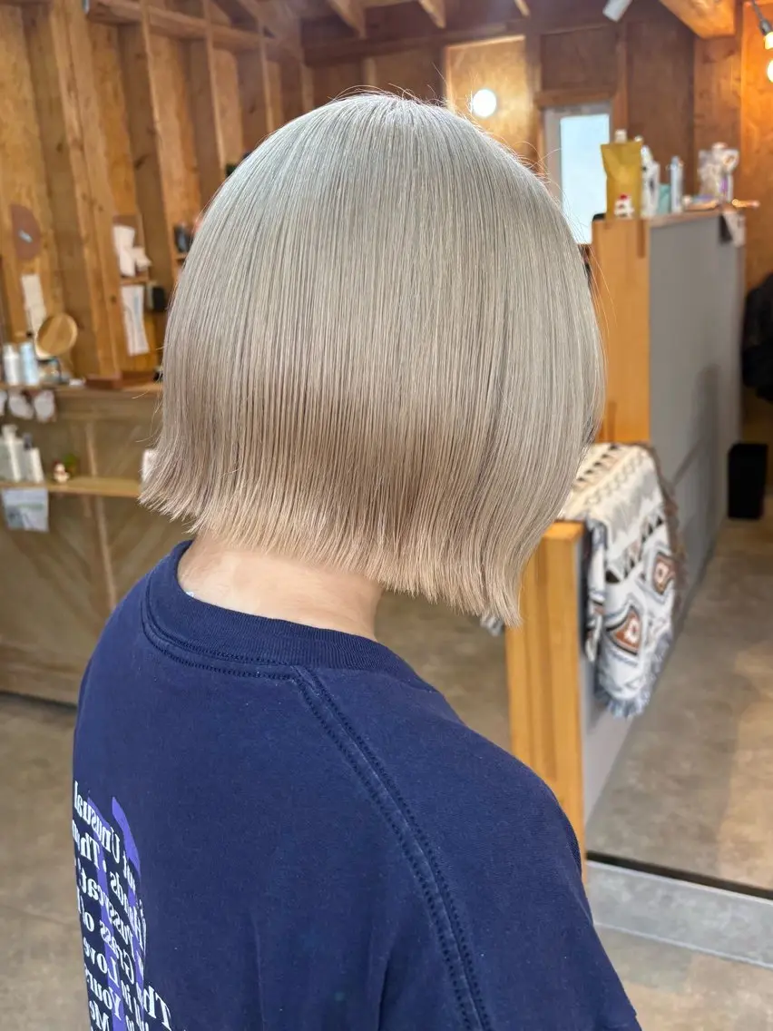 カラー まろみ暖色×ボブ ×chia🕯のヘアスタイル