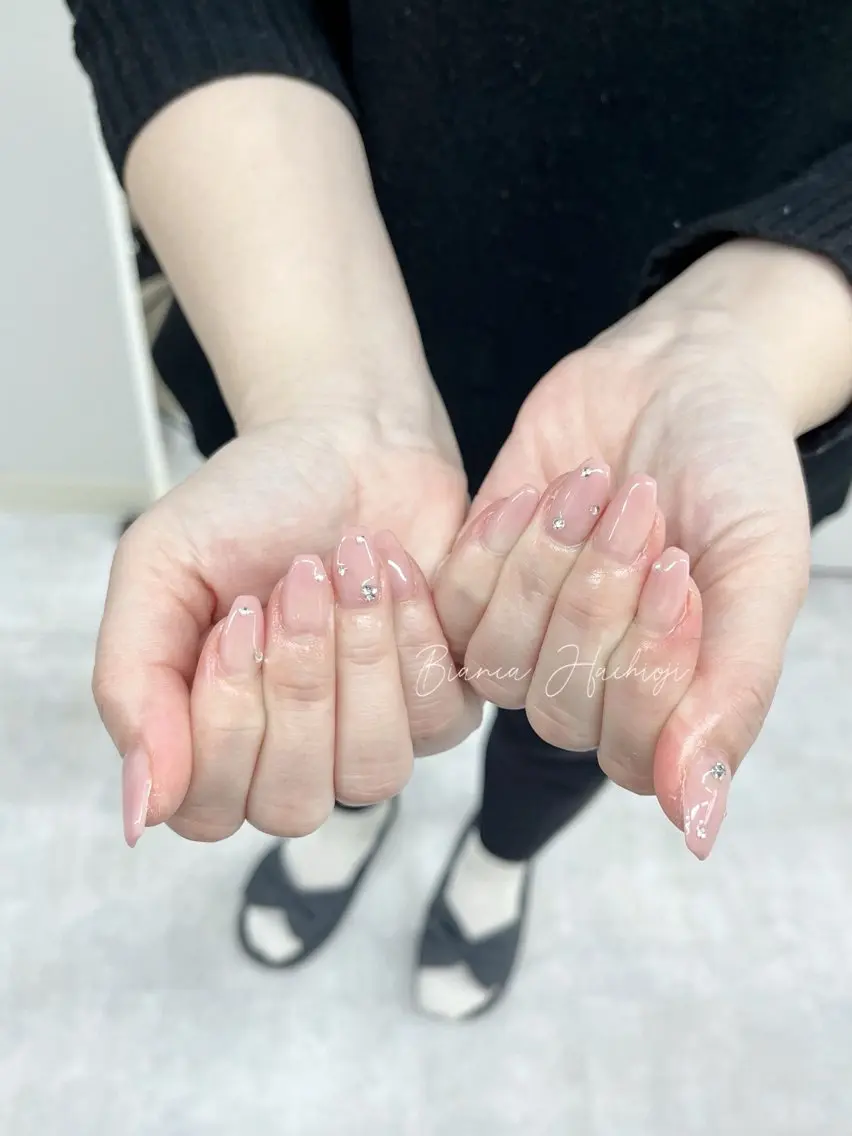 ネイル ハンドネイル Bianca🩶 SHIONOのネイルデザイン