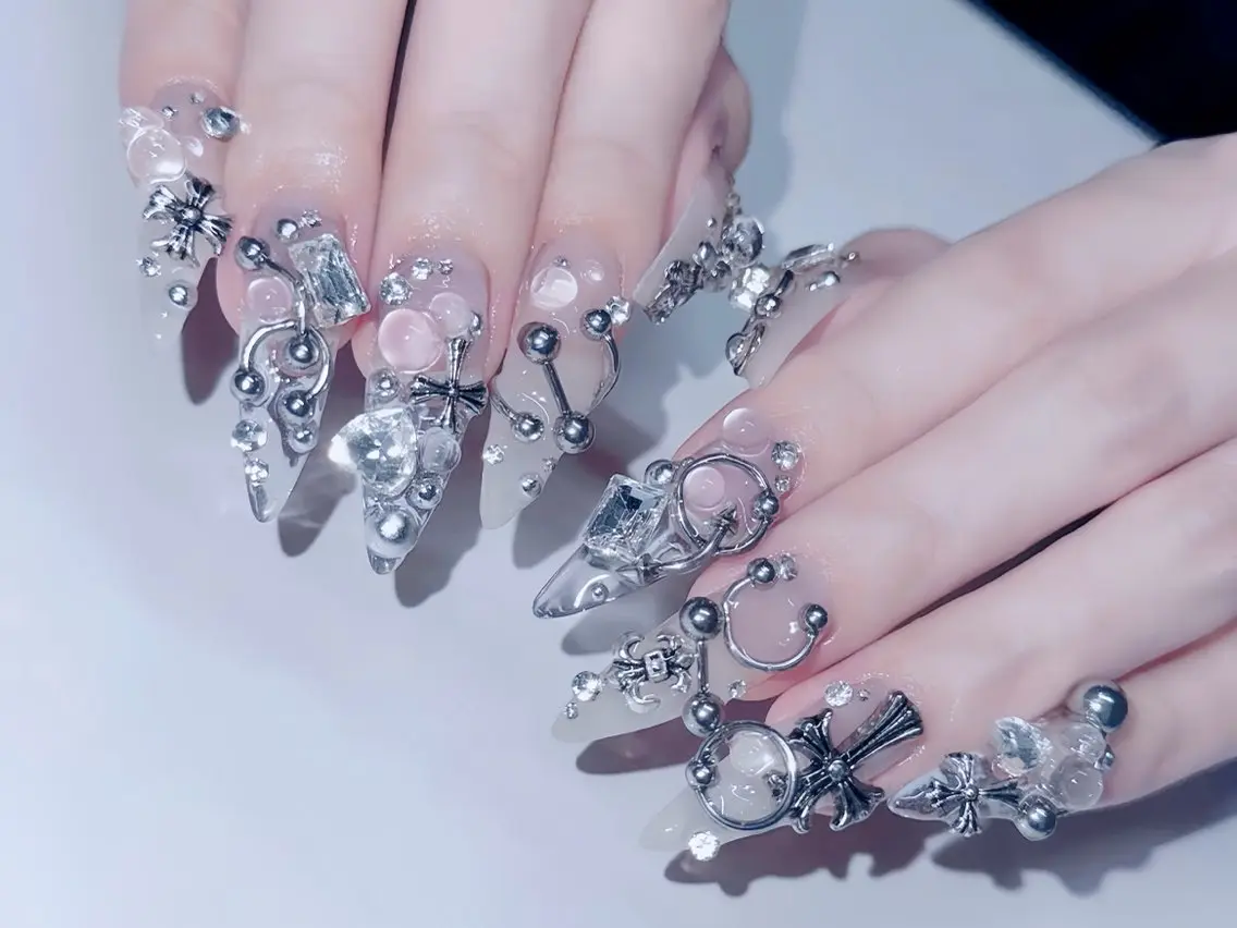 ネイル アニマル柄 べっ甲ネイル ブルー ボルドー ブラウン ハンドネイル Rin Nail 新大久保店のネイルデザイン