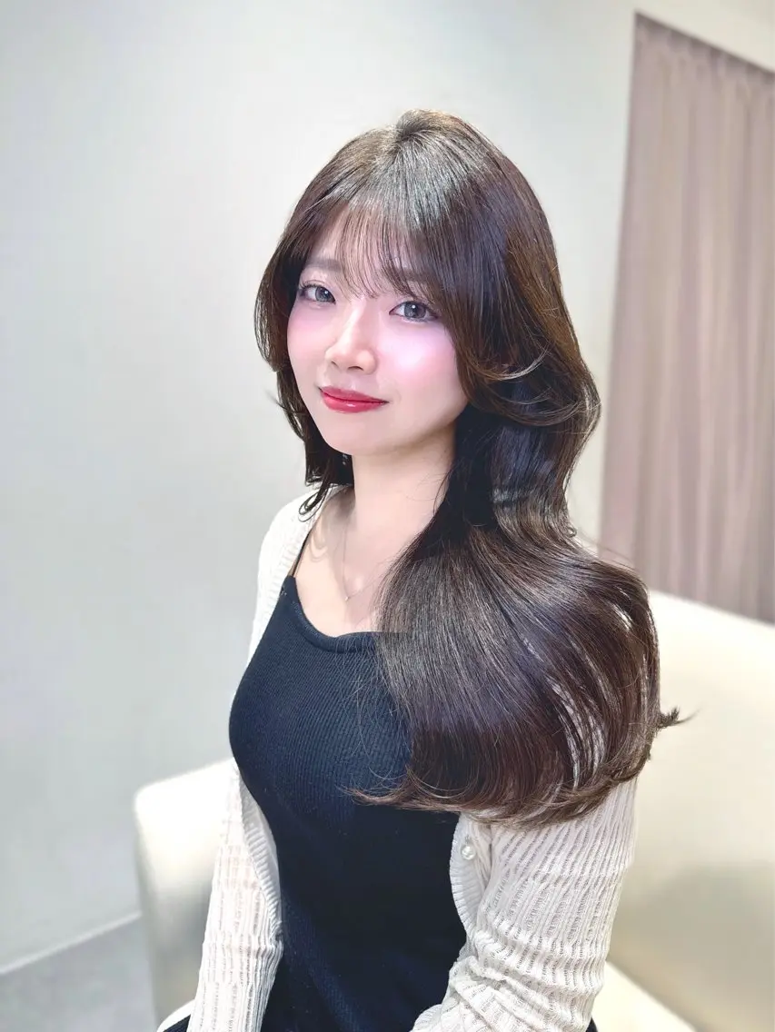 ロング カラー カット ヘアカラー トリートメント ヘッドスパ ヘアセット 韓国ヘア/レイヤー/ 顔まわり/りょーとのヘアスタイル